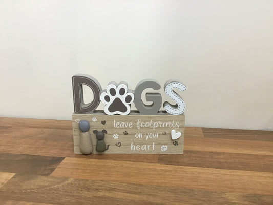 Dog wood and pebble plaque