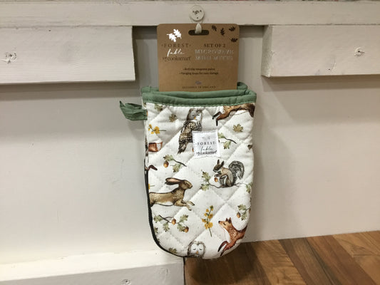 Microwave mini mitts. Forest fable design. Pack of 2.
