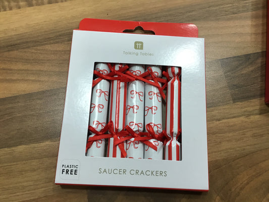 Pack of 8 saucer crackers