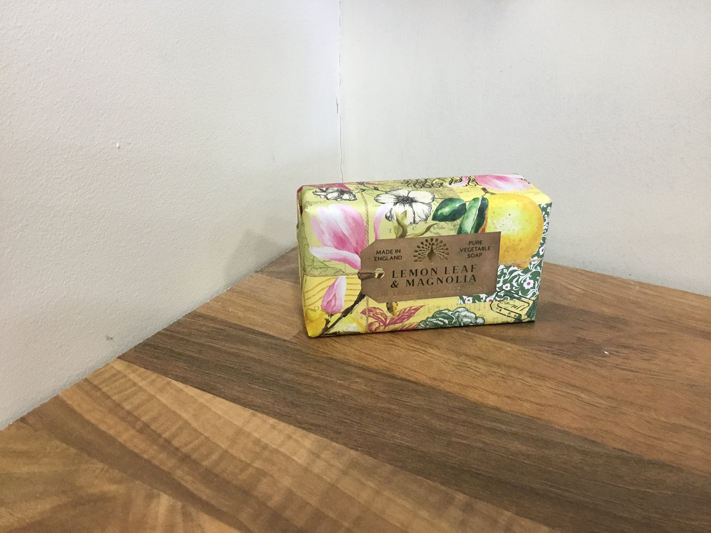 Soap. Lemon leaf and Magnolia. 190g