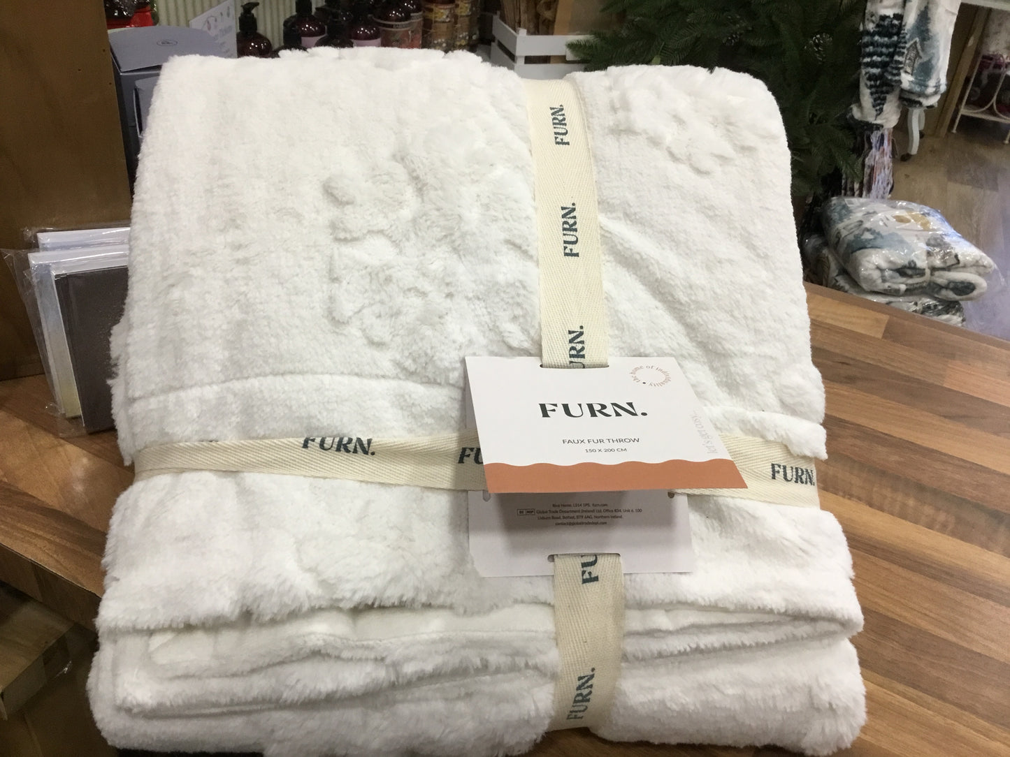 White snowflake throw