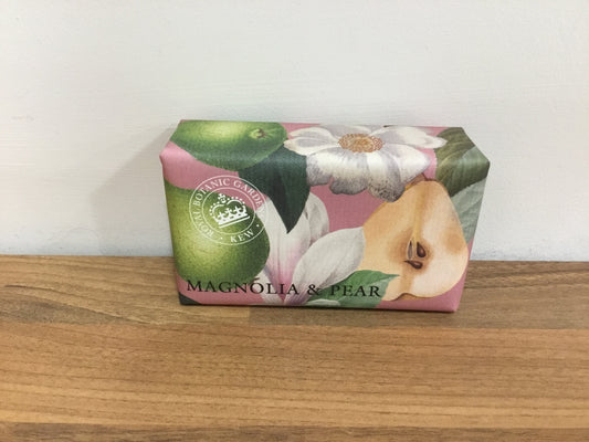 Magnolia & Pear Soap 240g